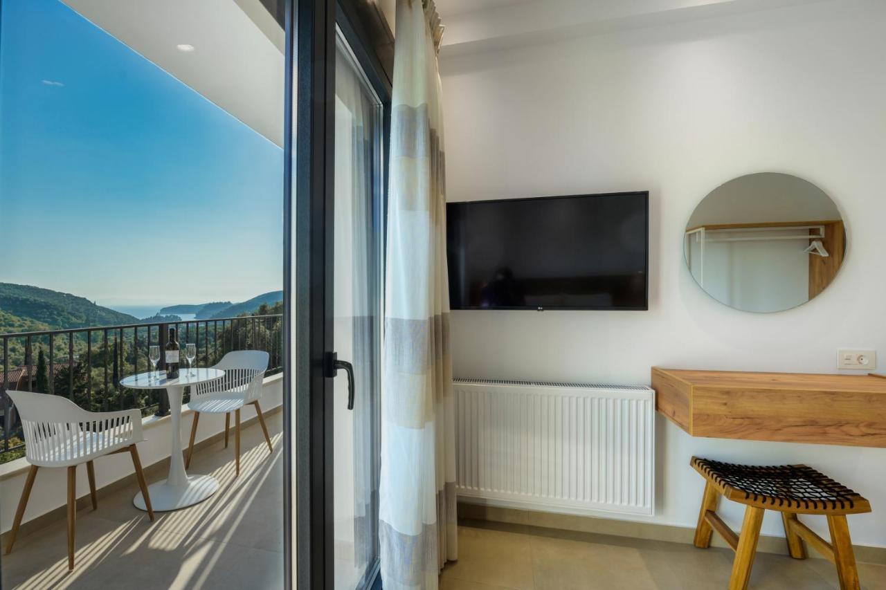 Suites Of Happiness Parga Exterior photo