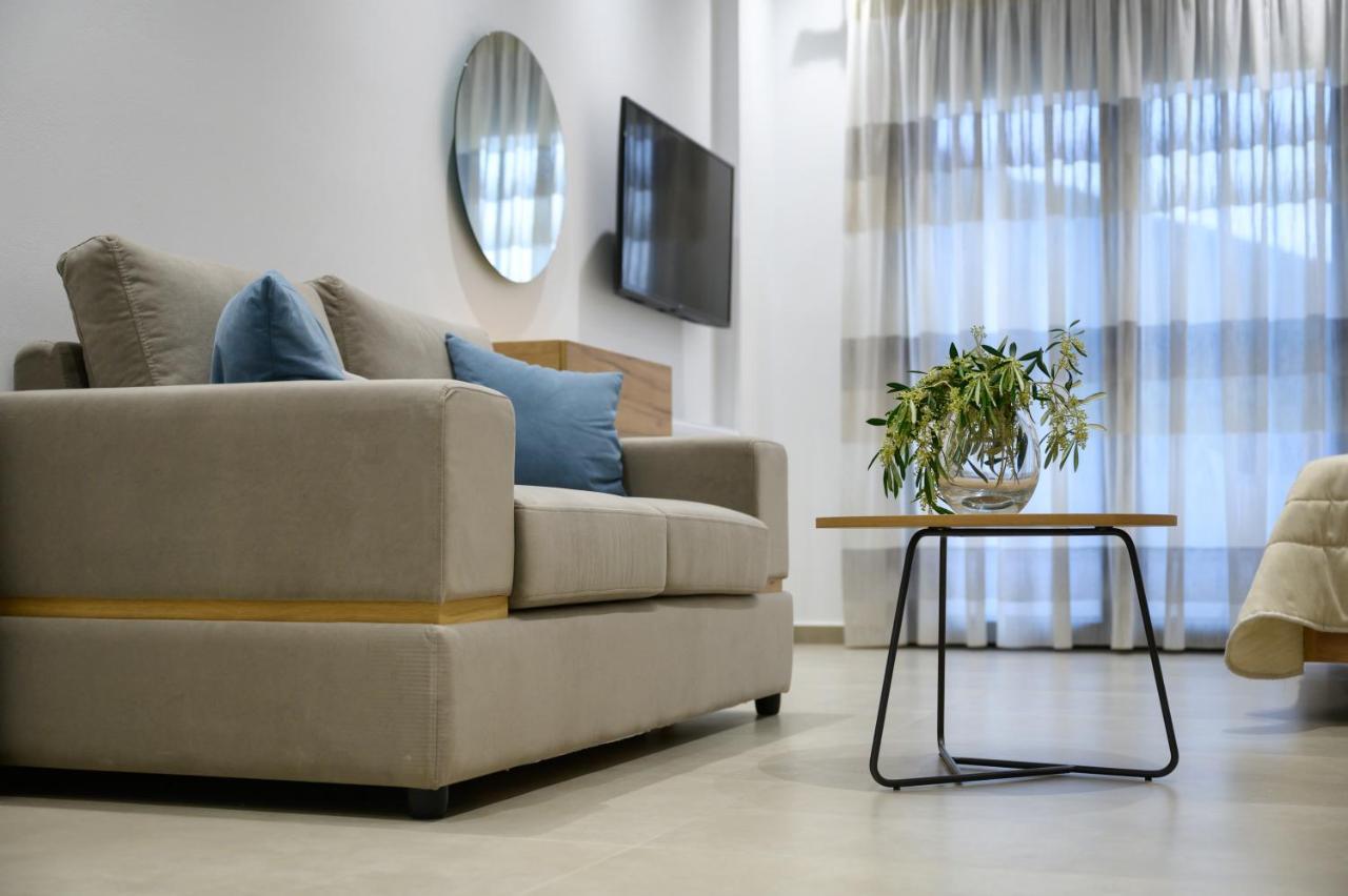 Suites Of Happiness Parga Exterior photo