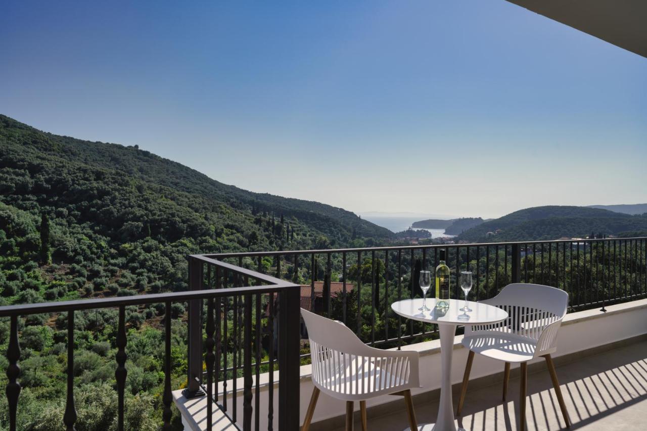 Suites Of Happiness Parga Exterior photo