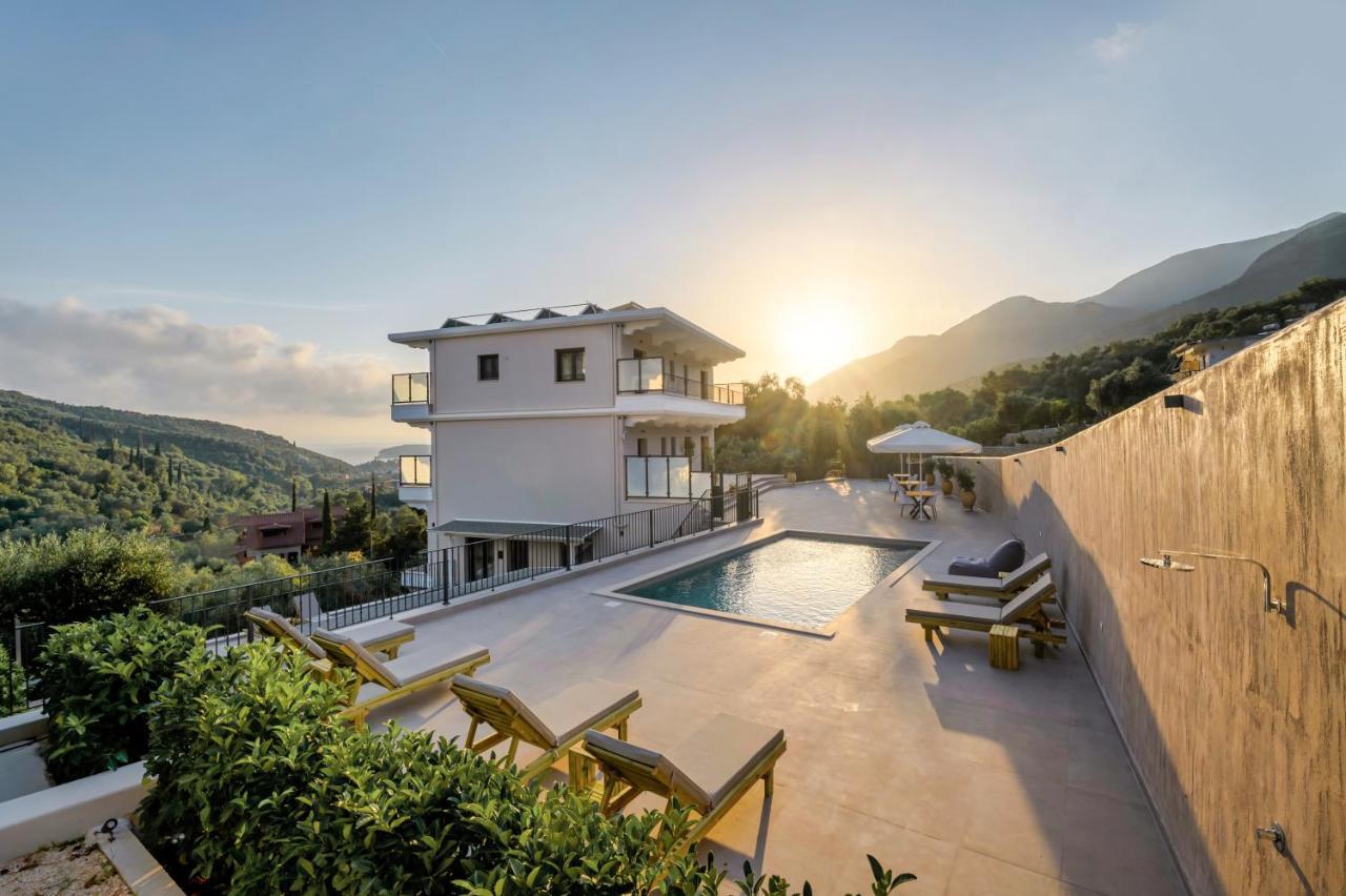 Suites Of Happiness Parga Exterior photo