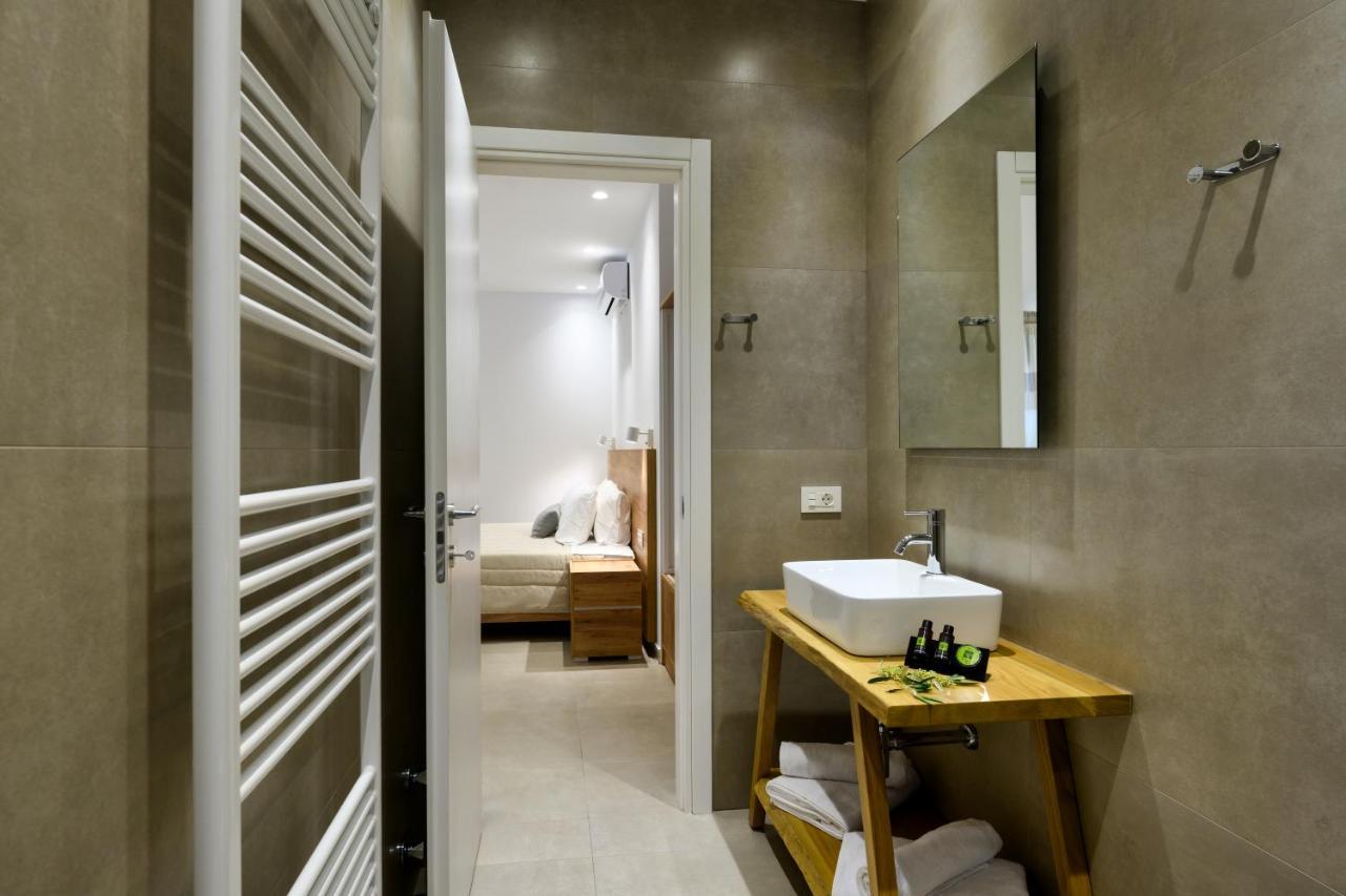 Suites Of Happiness Parga Exterior photo